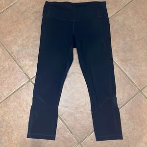 Lululemon navy blue fast and free w/ pockets 25”